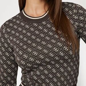 Guess Monogram Black and White Sweatshirt size L